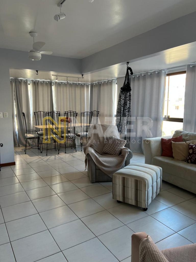 Apartamento 3 Dormitórios