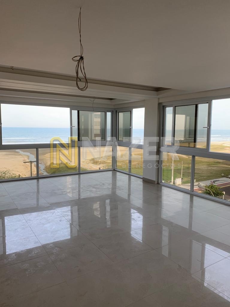 Apartamento 4 Dormitórios