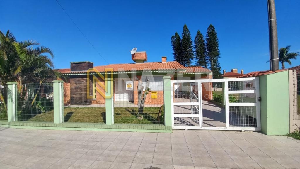 Casa 4 Dormitórios