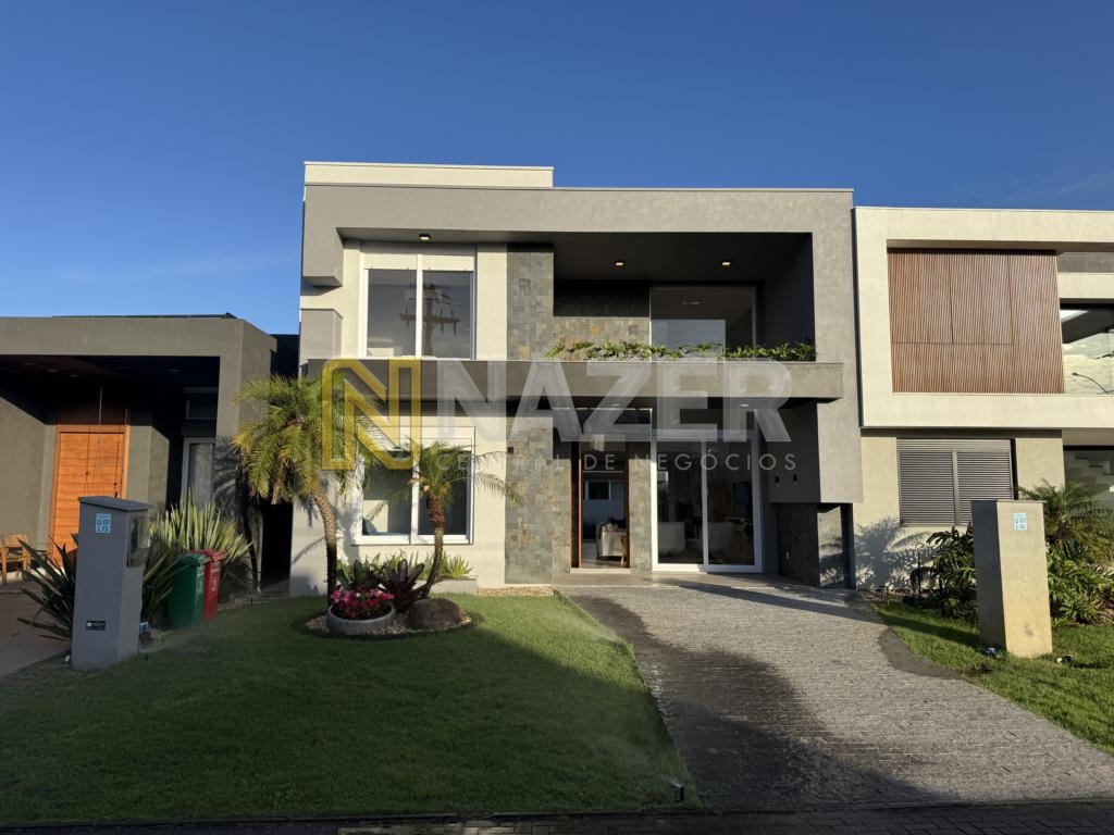 Casa em Condomínio