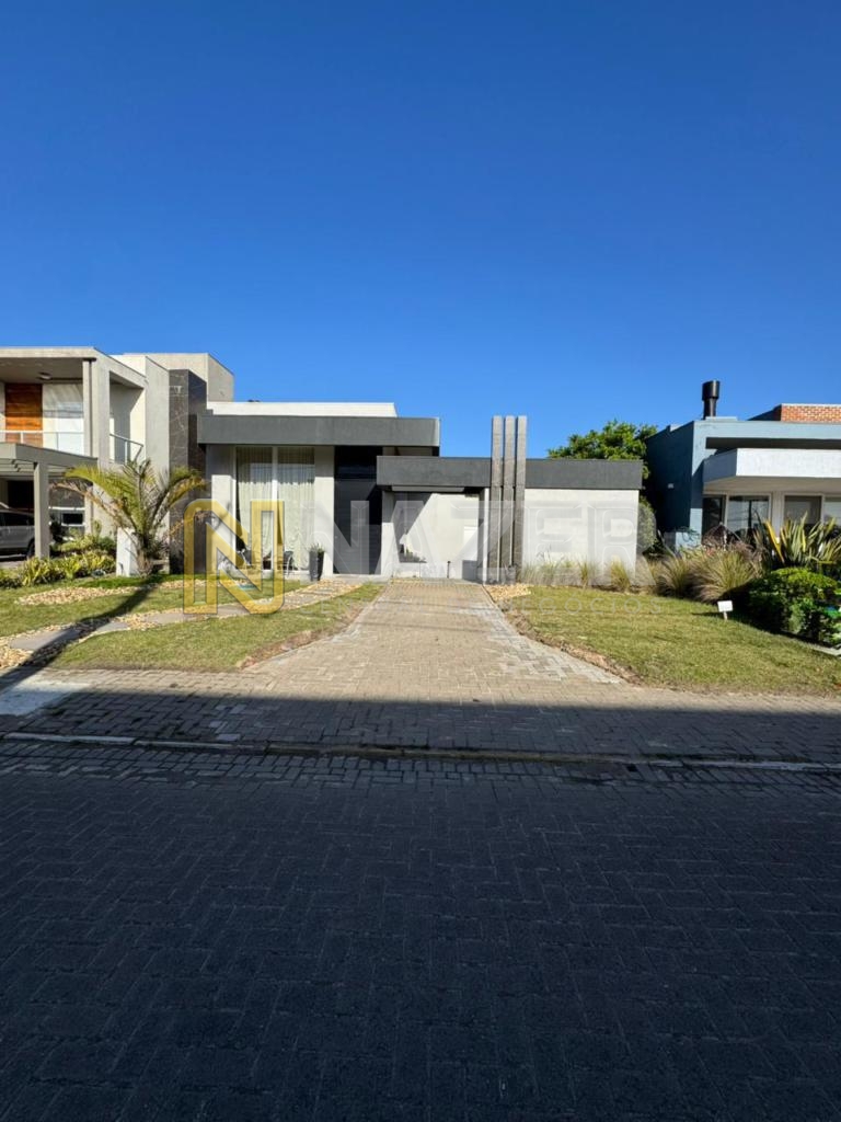 Casa em Condomínio
