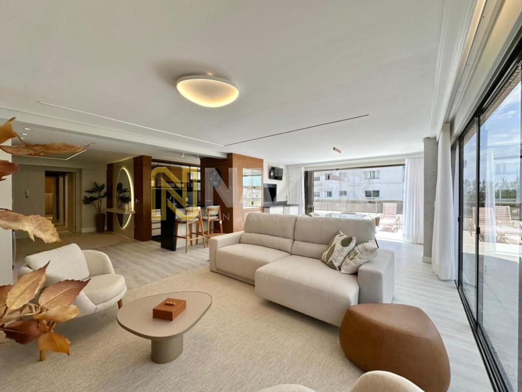 Apartamento 3 Dormitórios