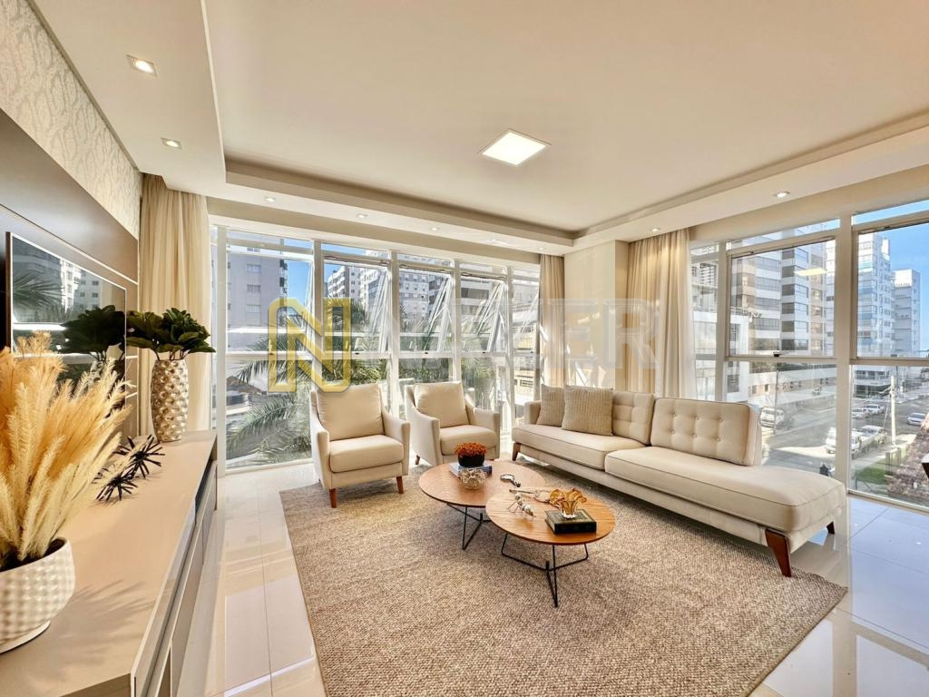 Apartamento 3 Dormitórios