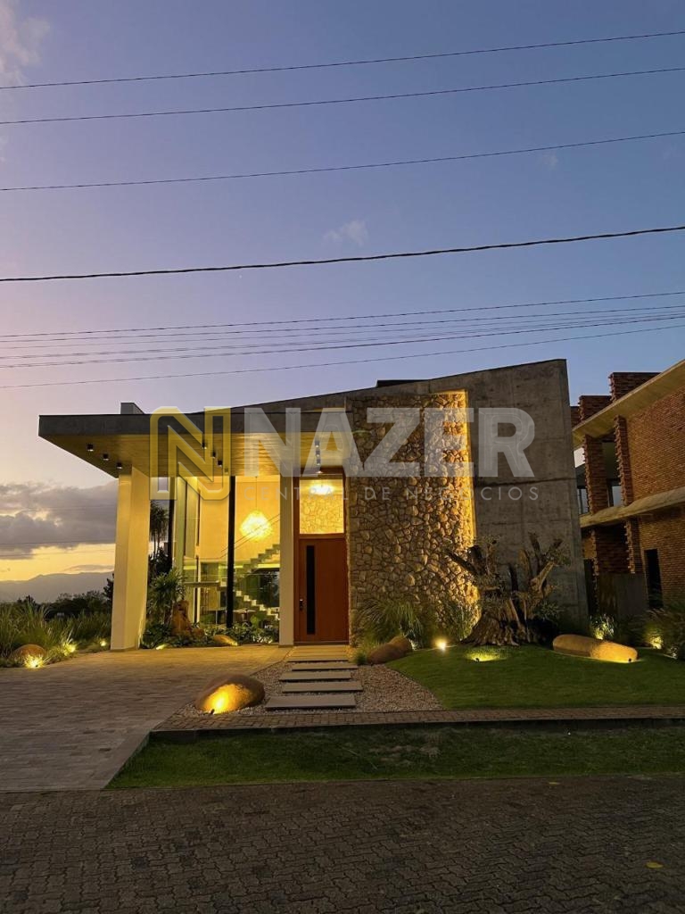 Casa em Condomínio