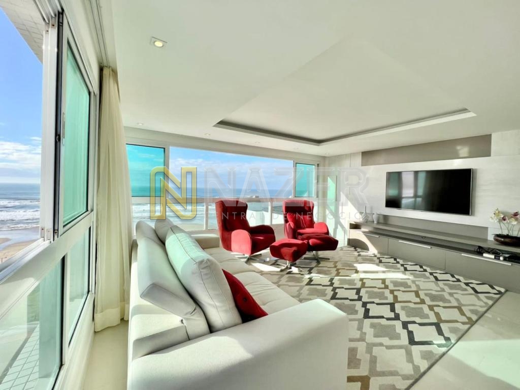 Apartamento 4 Dormitórios