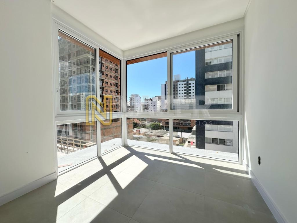 Apartamento 3 Dormitórios
