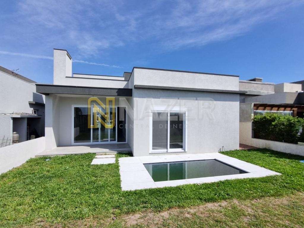 Casa em Condomínio