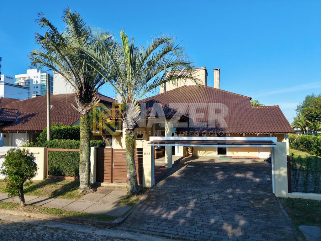 Casa 4 Dormitórios