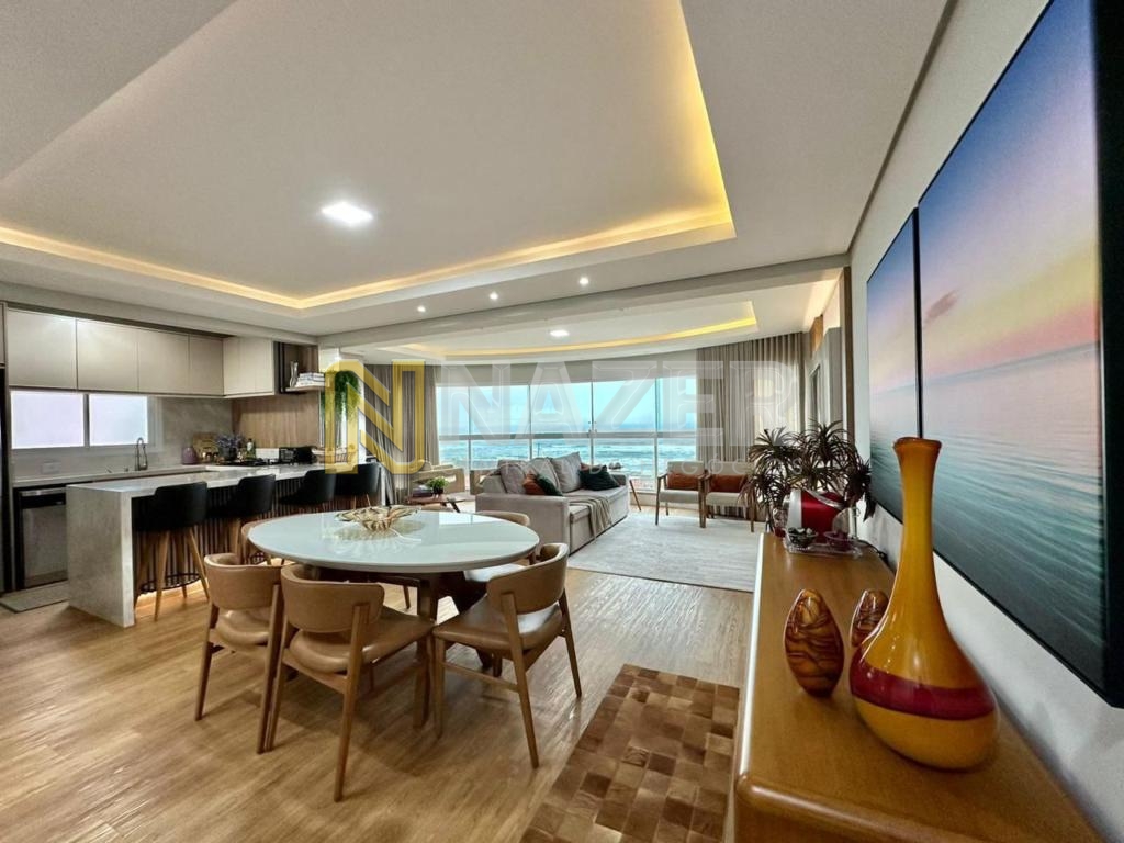 Apartamento 3 Dormitórios