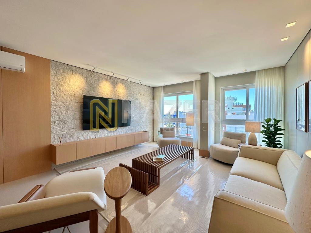 Apartamento 3 Dormitórios
