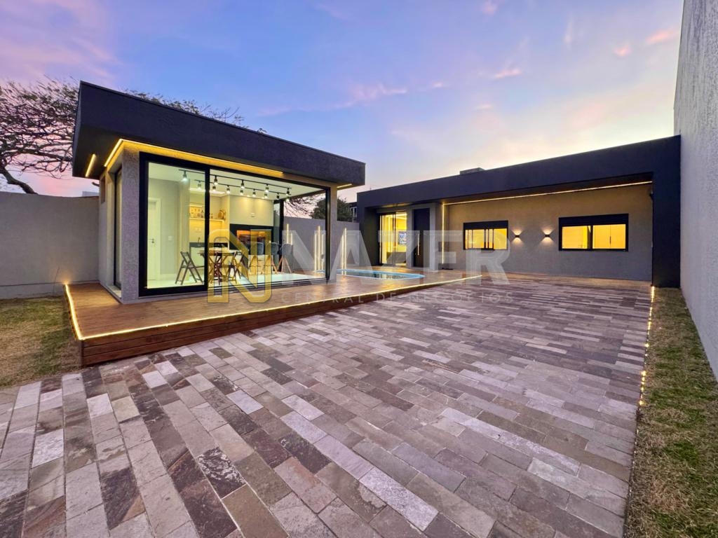 Casa 3 Dormitórios