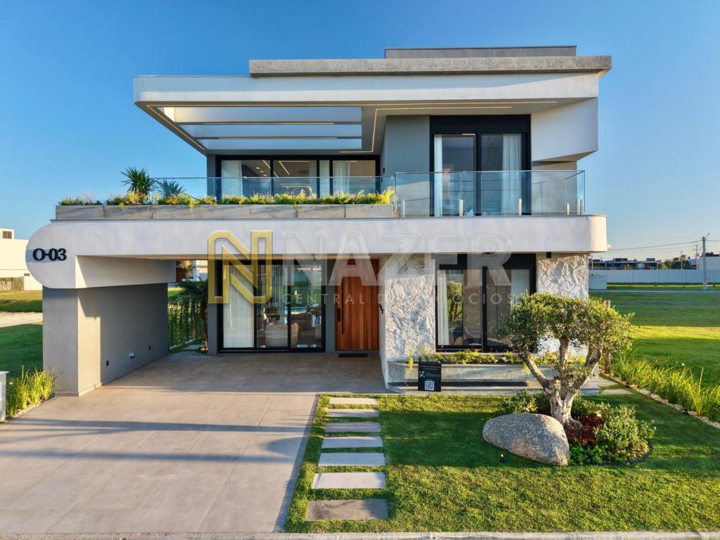 Casa em Condomínio