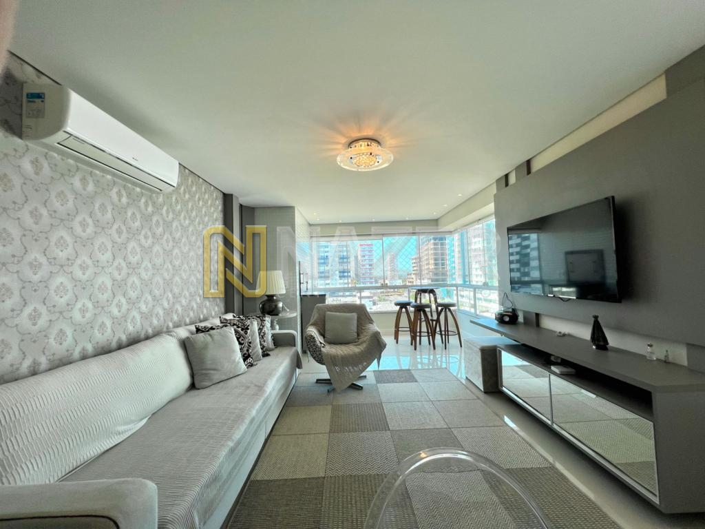 Apartamento 3 Dormitórios