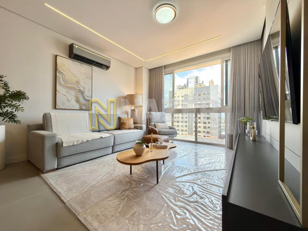 Apartamento 3 Dormitórios