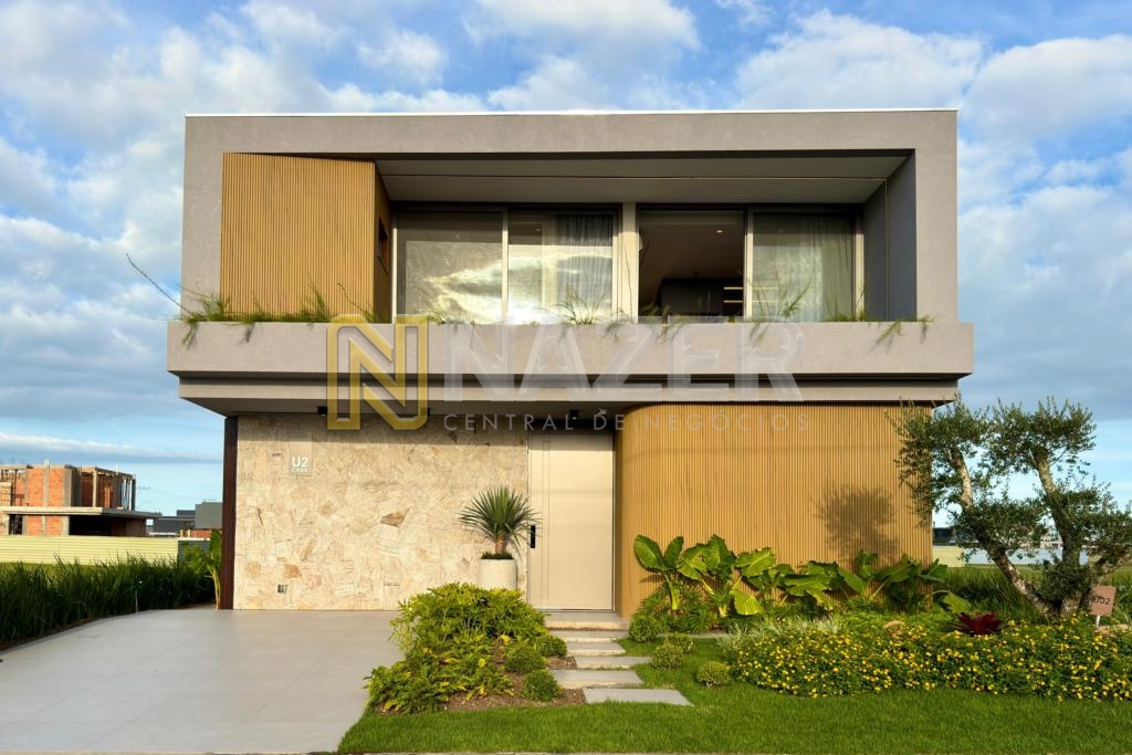 Casa em Condomínio