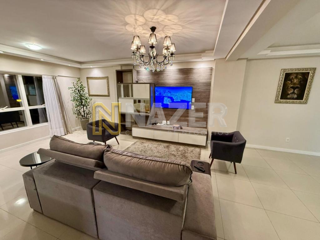 Apartamento 3 Dormitórios