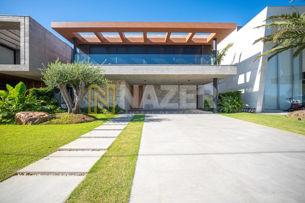 Casa em Condomínio