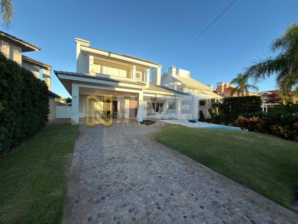 Casa em Condomínio