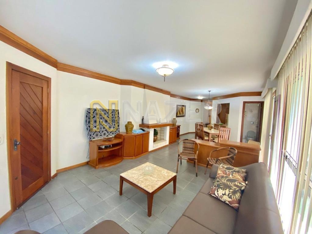 Apartamento 4 Dormitórios