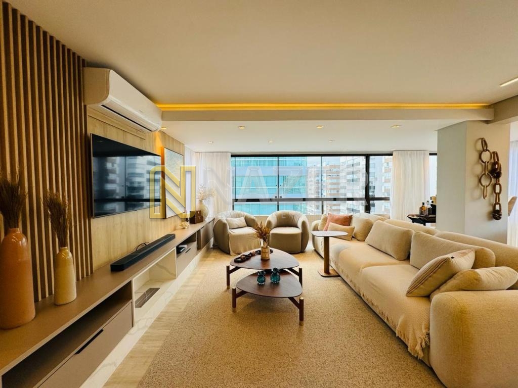 Apartamento 3 Dormitórios