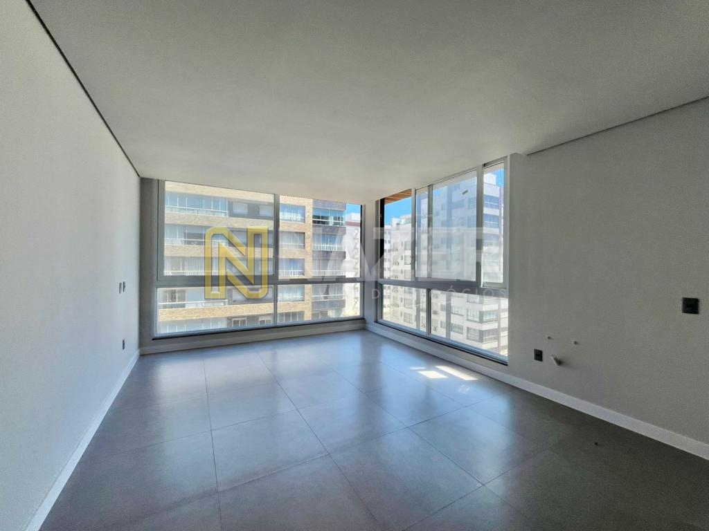 Apartamento 3 Dormitórios