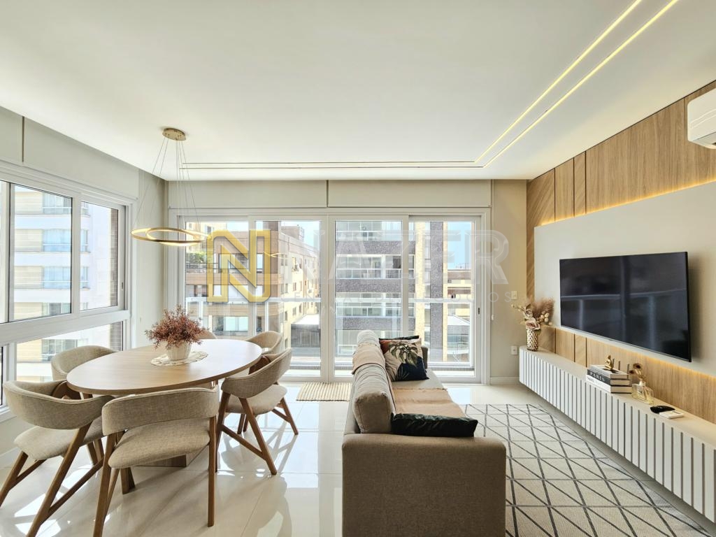Apartamento 3 Dormitórios