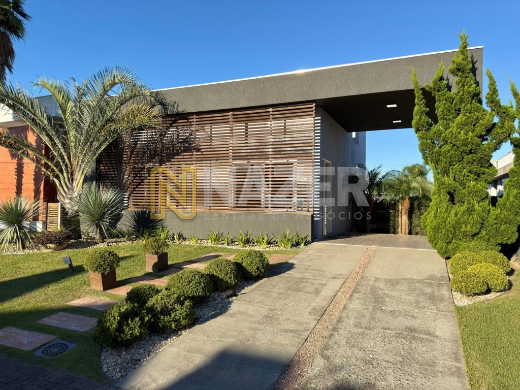 Casa em Condomínio