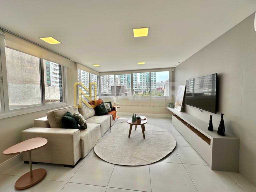 Apartamento 3 Dormitórios