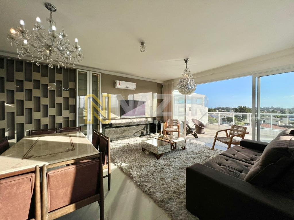 Apartamento 4 Dormitórios