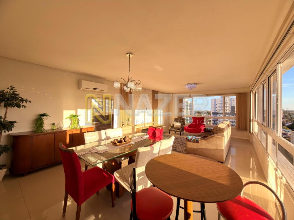 Apartamento 3 Dormitórios