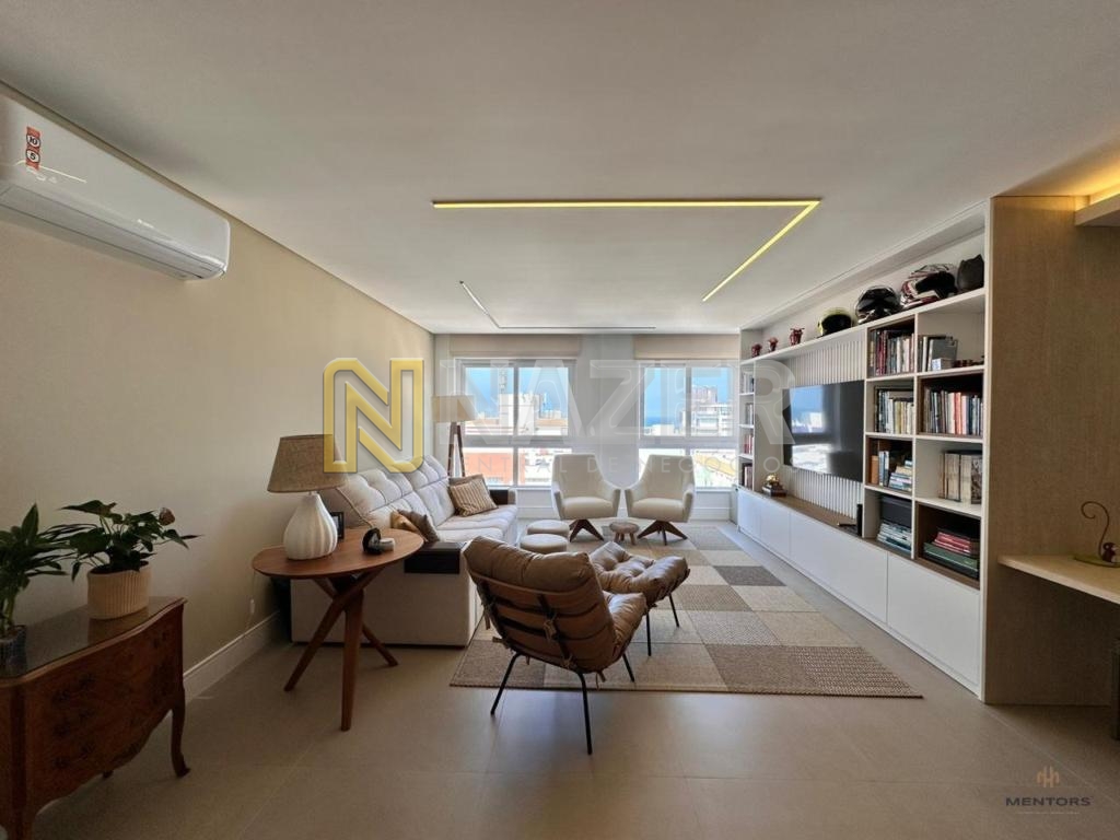 Apartamento 3 Dormitórios