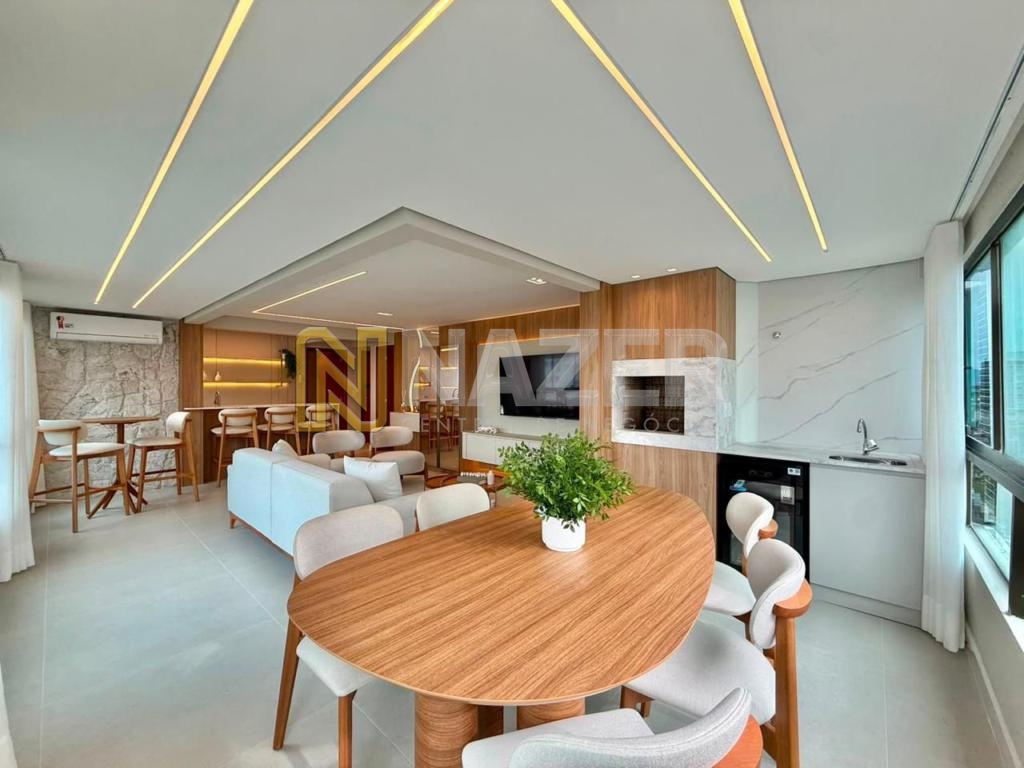 Apartamento 3 Dormitórios