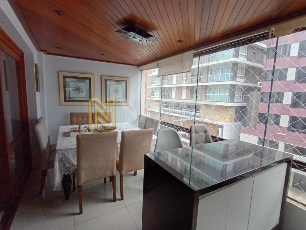 Apartamento 3 Dormitórios