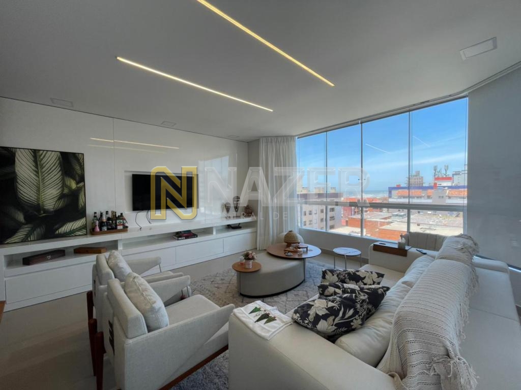 Apartamento 3 Dormitórios